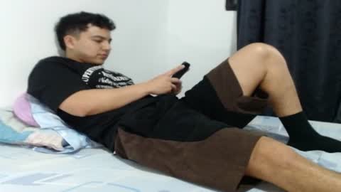 Snapshot of athleticboy2026 chatting on October 10, 2:28 am Robin online show from October 10, 2:28 am