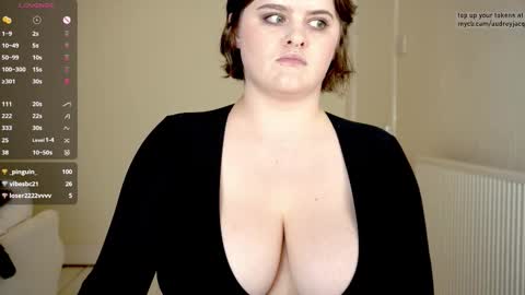 Audrey Jacq online show from September 19, 7:50 pm