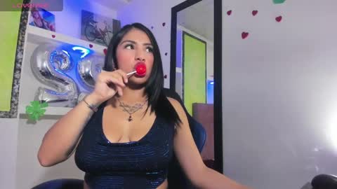 Aura Bluee Love online show from April 18, 4:25 am