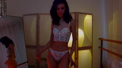 Lana online show from November 19, 7:29 am