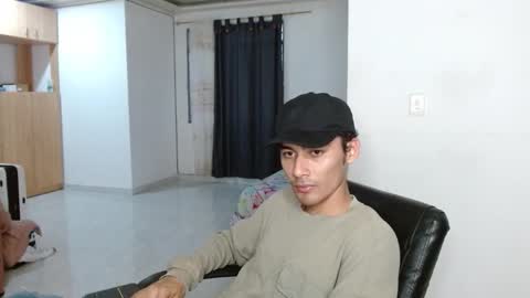 Aureliano online show from November 28, 11:01 pm