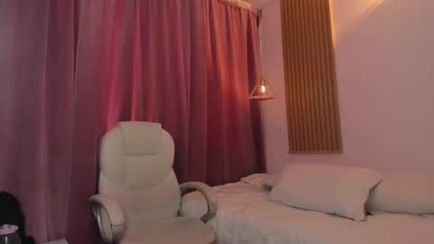 aurora_blis online show from October 16, 1:00 pm