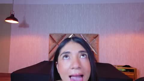 Aurora online show from November 10, 4:04 am