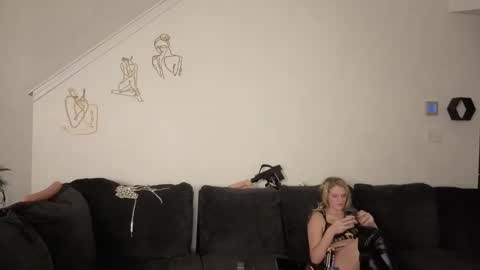 Aurora and Orion online show from November 30, 12:07 am