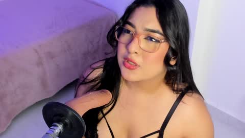 Snapshot of aurorasexy_01 chatting on February 5, 5:41 am Aurora   IG Aurorasexy0 online show from February 5, 5:41 am