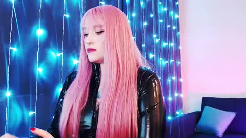 Aurora online show from March 5, 1:17 pm