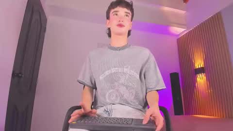 austin_rouse online show from November 29, 8:27 pm