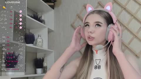 Snapshot of auto_baby chatting on October 30, 11:00 am Dasha online show from October 30, 11:00 am