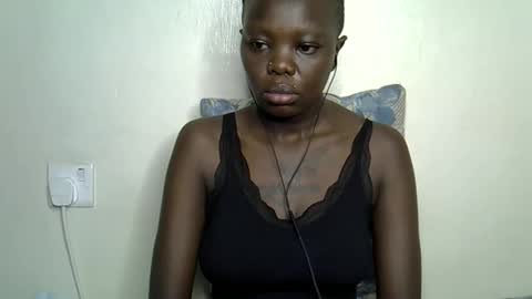 autumnbeagle online show from December 4, 8:36 am