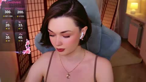 Ava online show from March 20, 1:38 pm