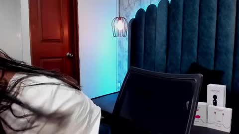              online show from February 19, 2:23 am