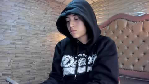              online show from February 4, 2:17 am