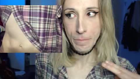 Ava online show from February 15, 9:35 pm