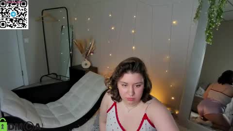ava_sterling online show from April 27, 9:07 am