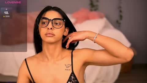 Ava online show from April 18, 7:58 pm