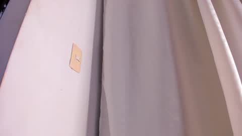 Avaline Help me reach 100 likes TRANSMISSION EVERY DAY FROM 39 PM online show from February 13, 1:08 am