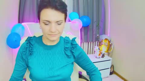 avasaturnian online show from September 18, 12:09 pm