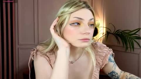 avasun online show from February 24, 10:35 pm