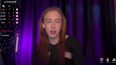 avril_pearly_ online show from February 3, 11:14 am