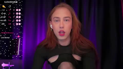 avril_pearly_ online show from January 9, 12:00 pm