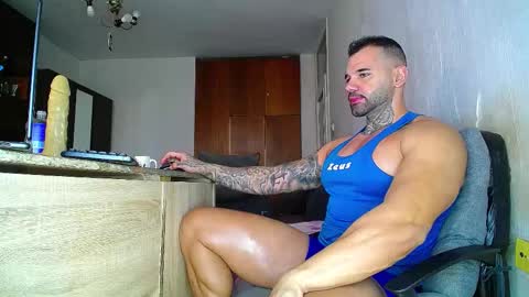 Santiago777 online show from October 8, 9:37 am