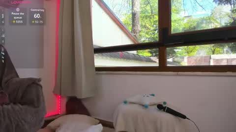 Jolie online show from April 20, 8:39 am