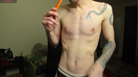 Snapshot of awesome_justin chatting on March 10, 12:39 am Justin online show from March 10, 12:39 am