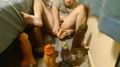 awizr online show from February 10, 11:24 am