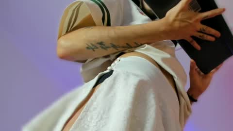 axarasss online show from March 29, 2:40 pm