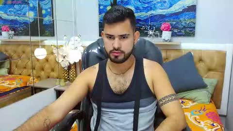 Axel online show from January 14, 3:42 pm