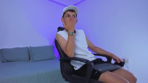 AXEL online show from November 4, 12:17 pm