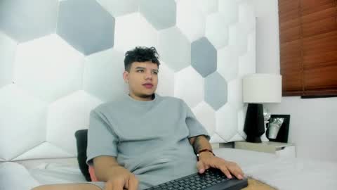 Axel Forte online show from April 10, 2:00 pm