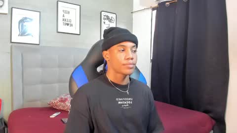 Snapshot of axel_silva3 chatting on October 14, 12:30 pm AXEL SILVA online show from October 14, 12:30 pm