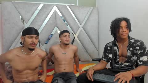 Snapshot of axel_silva3 chatting on March 8, 3:56 pm AXEL SILVA online show from March 8, 3:56 pm