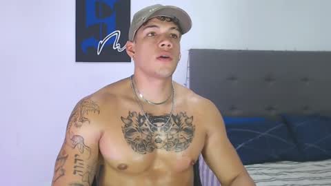 Snapshot of axel_taylor21 chatting on December 28, 12:15 am INDEPENDENT MODEL  online show from December 28, 12:15 am