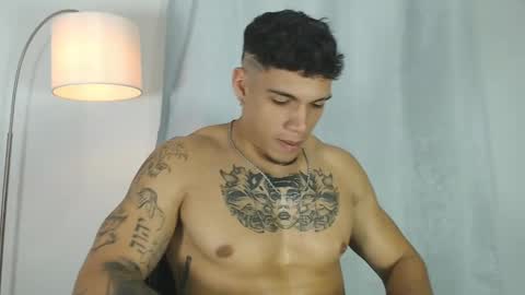 Snapshot of axel_taylor21 chatting on January 30, 12:29 am INDEPENDENT MODEL  online show from January 30, 12:29 am