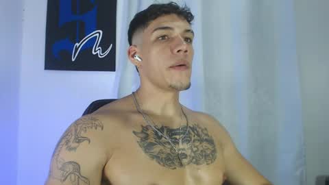 Snapshot of axel_taylor21 chatting on February 26, 5:03 am INDEPENDENT MODEL  online show from February 26, 5:03 am