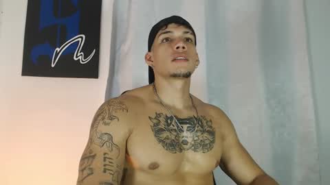 Snapshot of axel_taylor21 chatting on January 31, 7:51 pm INDEPENDENT MODEL  online show from January 31, 7:51 pm