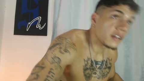 Snapshot of axel_taylor21 chatting on February 3, 12:25 am INDEPENDENT MODEL  online show from February 3, 12:25 am