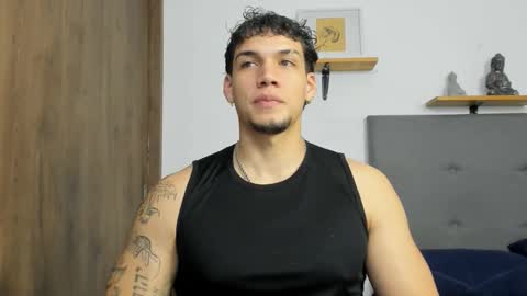 Snapshot of axel_taylor21 chatting on October 23, 6:37 am INDEPENDENT MODEL  online show from October 23, 6:37 am
