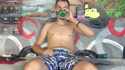 Snapshot of axelmaxximo chatting on October 12, 3:32 am Axxel online show from October 12, 3:32 am