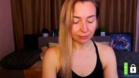 Jully online show from March 30, 5:35 pm