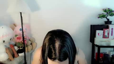 AYAHOSHILOVESYOU online show from January 14, 7:49 am