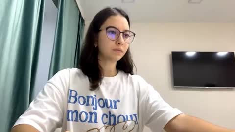 Allison online show from November 15, 7:32 am