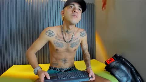 Ayala online show from December 17, 8:15 pm