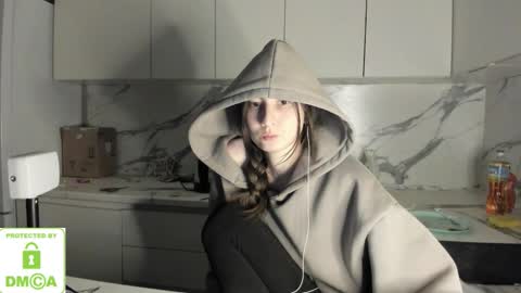 Ayesha online show from January 8, 4:46 pm