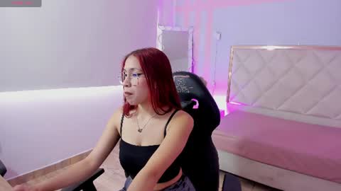 aylaa_tay online show from June 12, 11:53 am