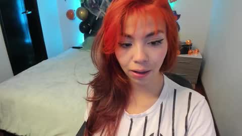 Snapshot of aylin_diazz chatting on October 15, 1:45 pm Aylin online show from October 15, 1:45 pm