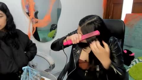 Snapshot of aysha_winxx chatting on October 9, 11:59 am aysha_winxx online show from October 9, 11:59 am