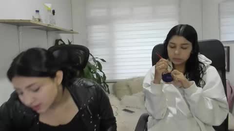 Snapshot of aysha_winxx chatting on October 7, 11:39 am aysha_winxx online show from October 7, 11:39 am